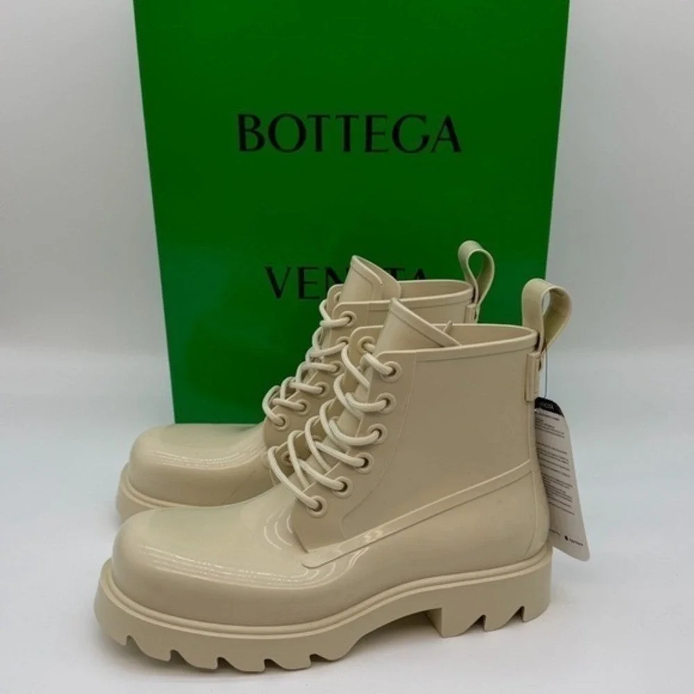 Bottega Veneta Rubber Ankle Boots Cream‎ Size EU 38 US 8 Lug Sole Made in Italy